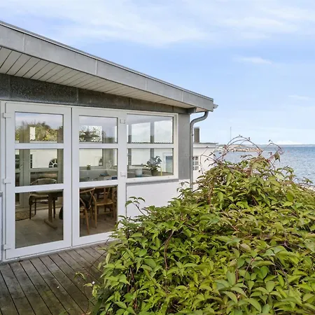 Semesterbostad Thermund - 5m From The Sea By Interhome *